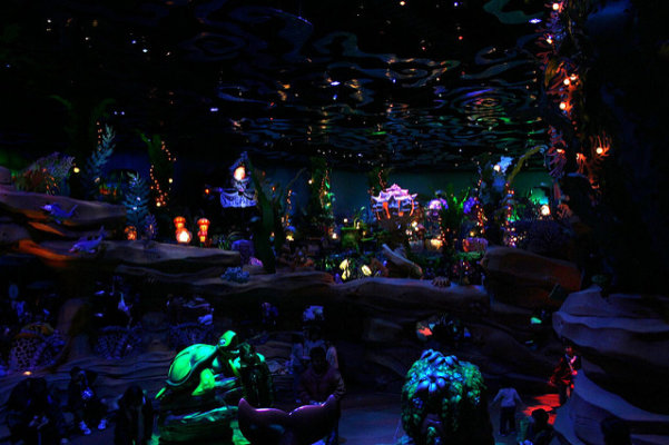 Tokyo DisneySea Rides: King Triton's Concert in Mermaid Lagoon